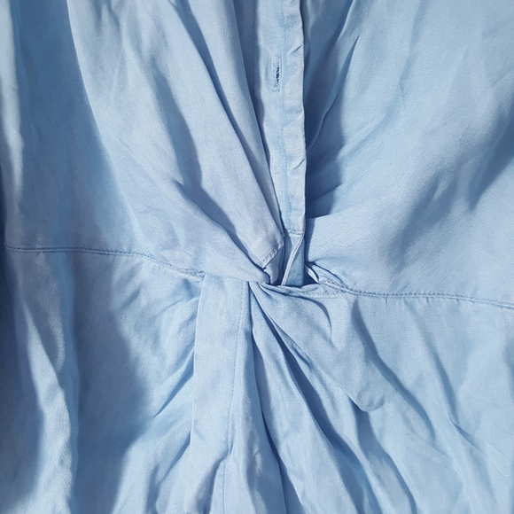 Blue Hi-Lo Twist Chambray Shirt - Picture 5 of 5